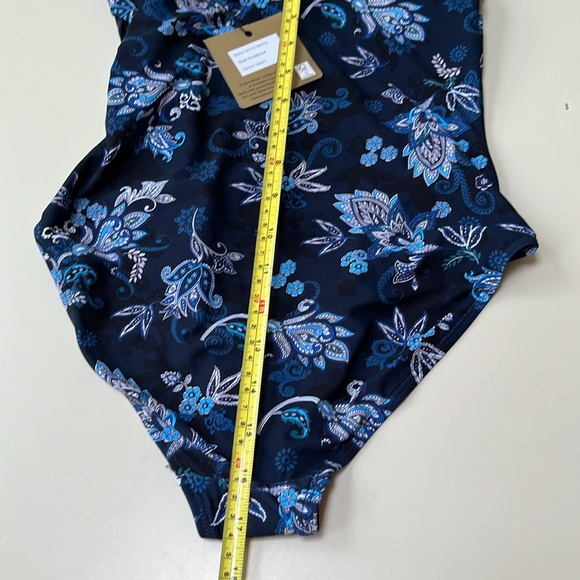 Nip and Tuck Paisley One Piece Swim Suit. NWT - Picture 12 of 13